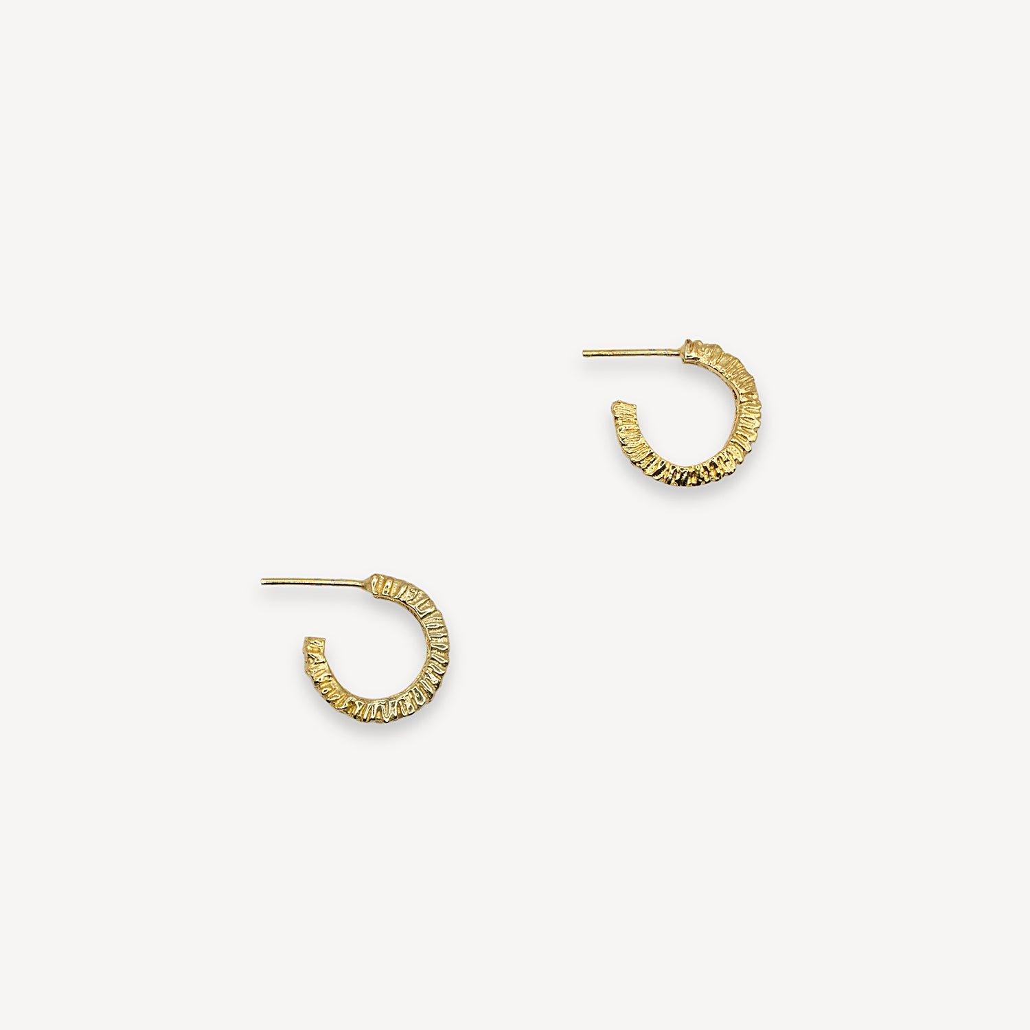 Petites boucles d'oreilles anneaux texturées - Vermeil
